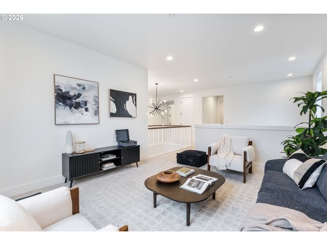 4768 N ADAMS St, Camas, WA 98607