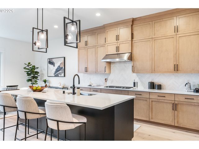 4768 N ADAMS St, Camas, WA 98607