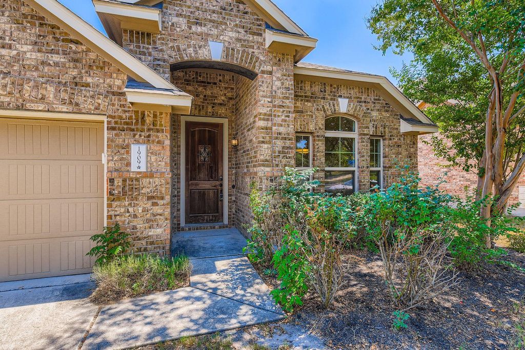 1909 Tranquility LN, Pflugerville, TX 78660