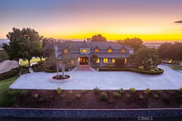 8283 Cross Canyons Road, San Miguel, CA 93451