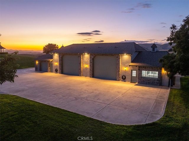 8283 Cross Canyons Road, San Miguel, CA 93451