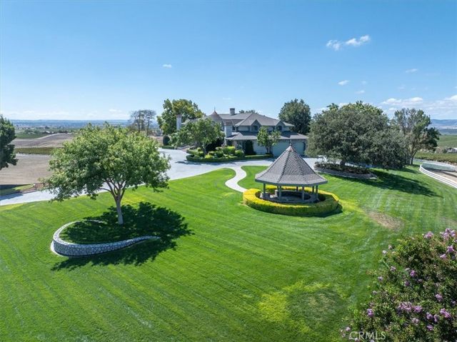 8283 Cross Canyons Road, San Miguel, CA 93451