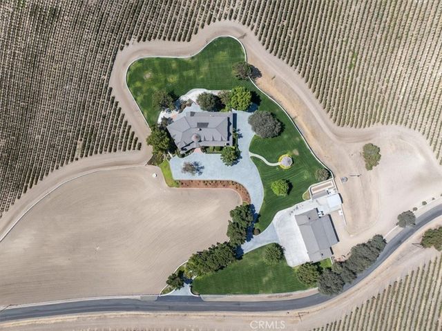 8283 Cross Canyons Road, San Miguel, CA 93451