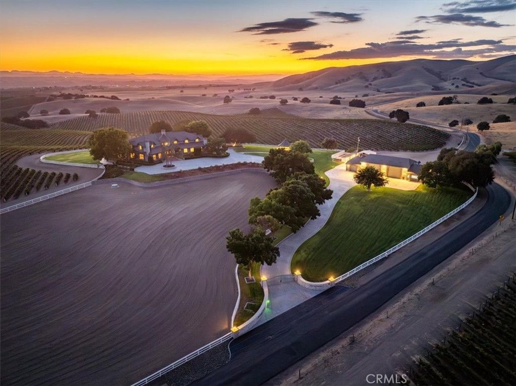 8283 Cross Canyons Road, San Miguel, CA 93451