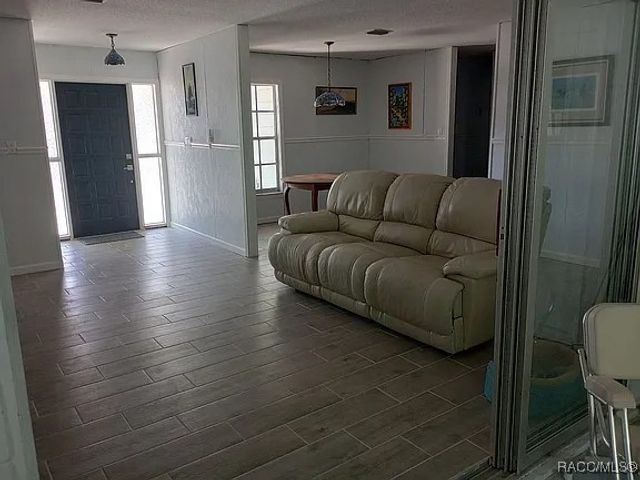 12 Palm Drive, Yankeetown, FL 34498