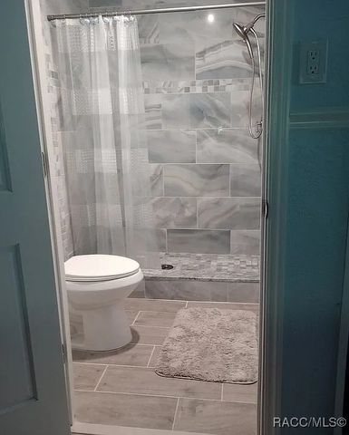 12 Palm Drive, Yankeetown, FL 34498