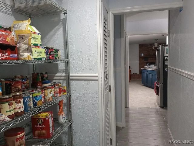 12 Palm Drive, Yankeetown, FL 34498