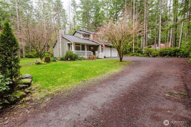 20265 Robin Lane NE, Suquamish, WA 98392