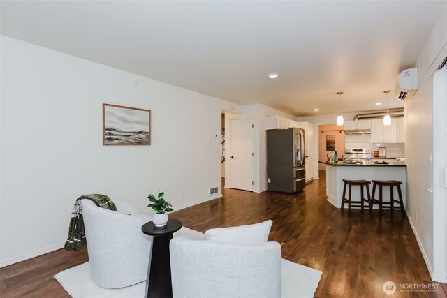 20265 Robin Lane NE, Suquamish, WA 98392