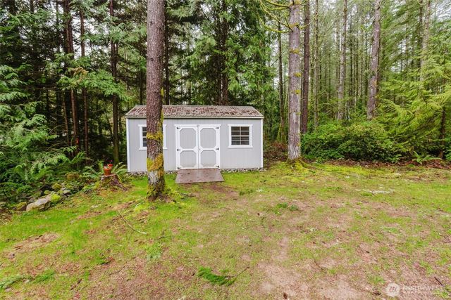 20265 Robin Lane NE, Suquamish, WA 98392