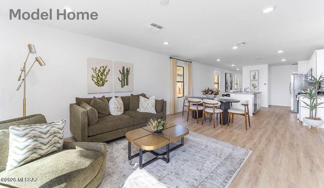 772 W Calle Lupa, Sahuarita, AZ 85629