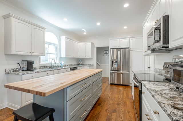 3623 Gentry Station Drive, Signal Mountain, TN 37377
