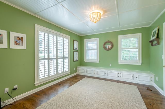 3623 Gentry Station Drive, Signal Mountain, TN 37377
