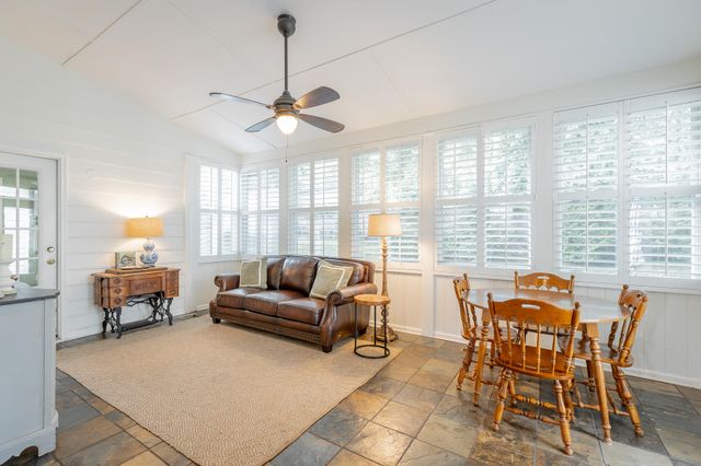 3623 Gentry Station Drive, Signal Mountain, TN 37377