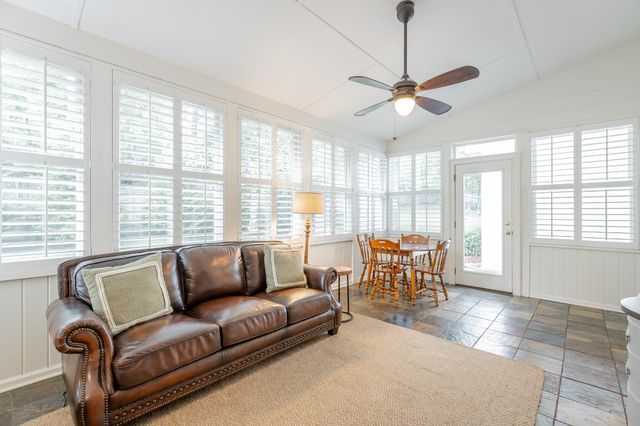 3623 Gentry Station Drive, Signal Mountain, TN 37377