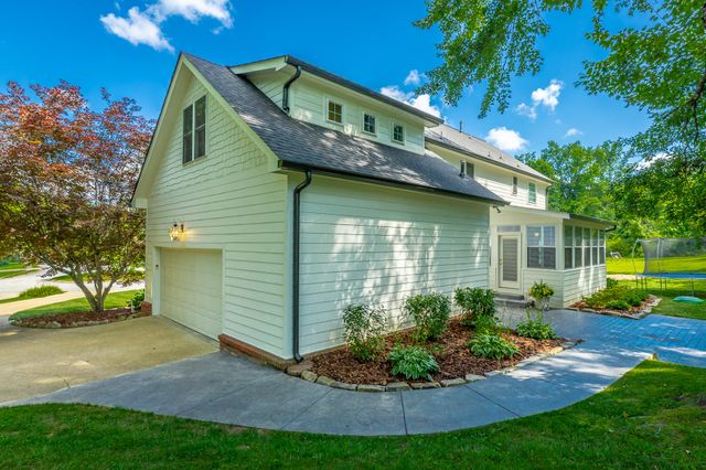 3623 Gentry Station Drive, Signal Mountain, TN 37377