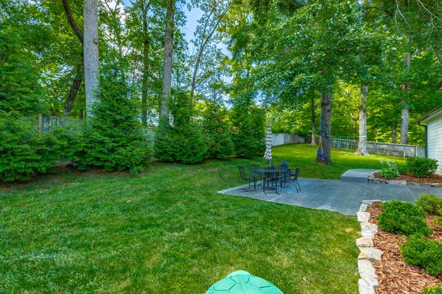 3623 Gentry Station Drive, Signal Mountain, TN 37377