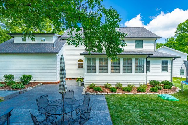 3623 Gentry Station Drive, Signal Mountain, TN 37377