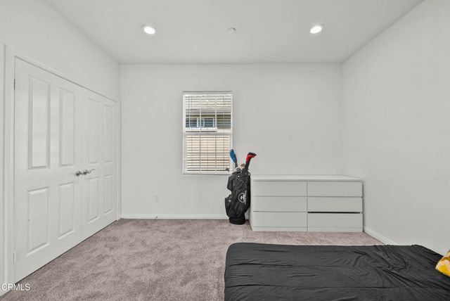 693 Nile River Drive, Oxnard, CA 93036