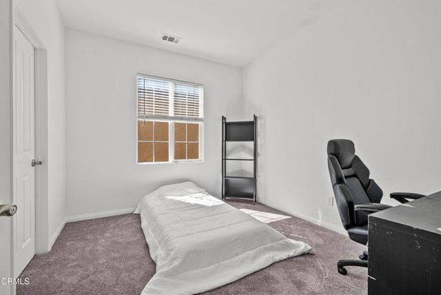 693 Nile River Drive, Oxnard, CA 93036