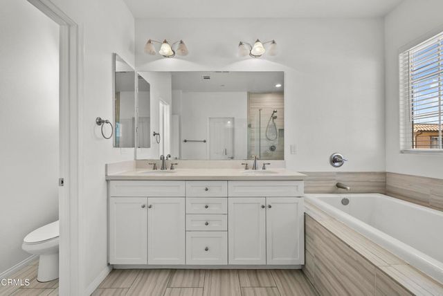 693 Nile River Drive, Oxnard, CA 93036