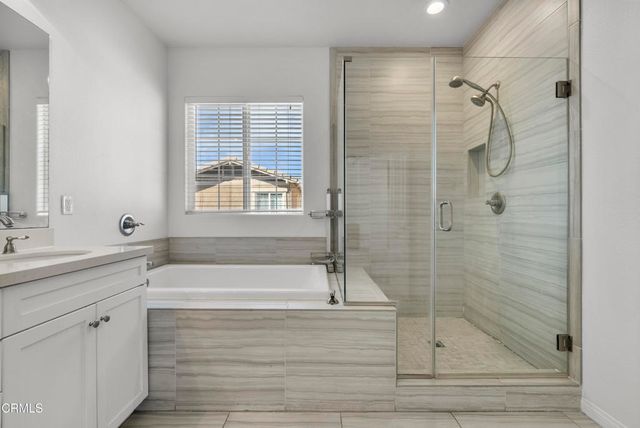 693 Nile River Drive, Oxnard, CA 93036