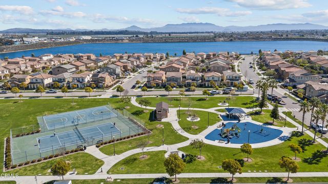 693 Nile River Drive, Oxnard, CA 93036