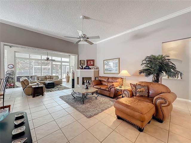 233 HANGING MOSS CIRCLE, Lake Mary, FL 32746