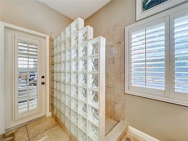 233 HANGING MOSS CIRCLE, Lake Mary, FL 32746