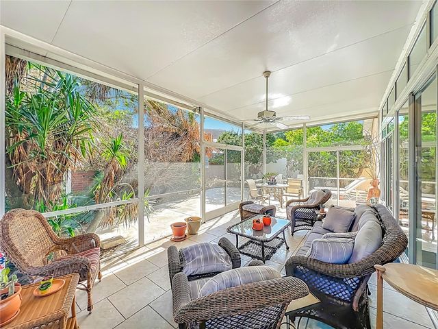 233 HANGING MOSS CIRCLE, Lake Mary, FL 32746