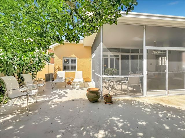 233 HANGING MOSS CIRCLE, Lake Mary, FL 32746