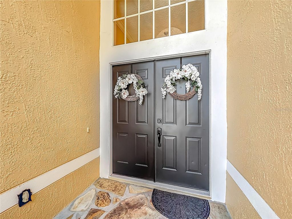 Image 7 of property listing at 233 HANGING MOSS CIRCLE, Lake Mary, FL 32746