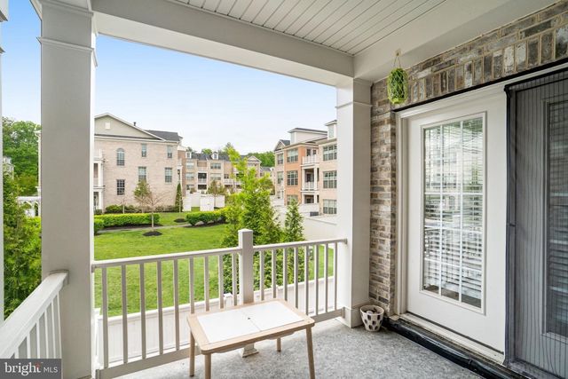 7938 TURTLE CREEK CIR, Gainesville, VA 20155