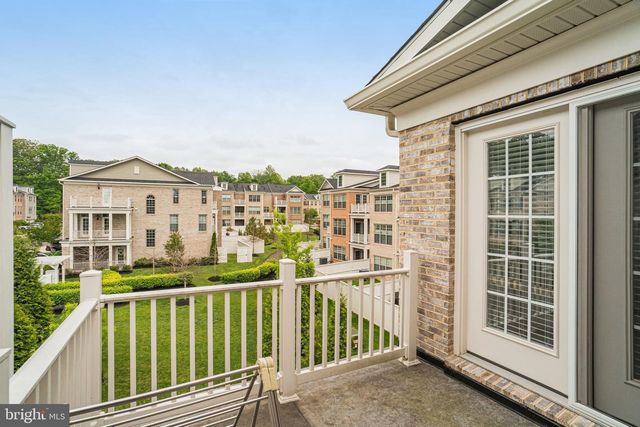 7938 TURTLE CREEK CIR, Gainesville, VA 20155
