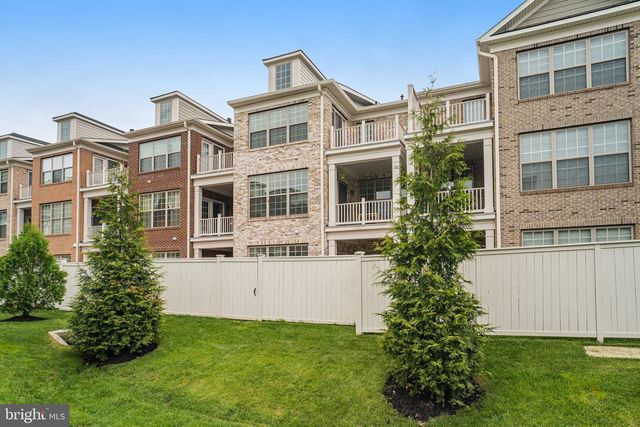 7938 TURTLE CREEK CIR, Gainesville, VA 20155