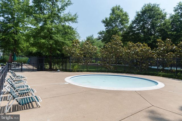 7938 TURTLE CREEK CIR, Gainesville, VA 20155