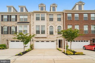 7938 TURTLE CREEK CIR, Gainesville, VA 20155