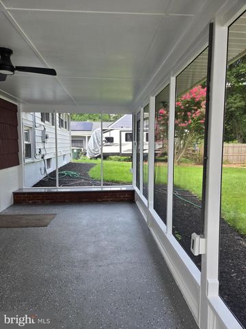 12 RITTER LN, Newark, DE 19711