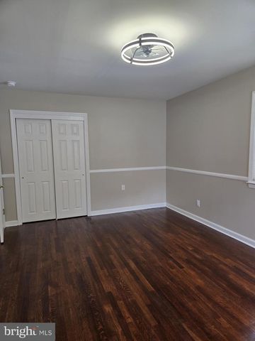 12 RITTER LN, Newark, DE 19711