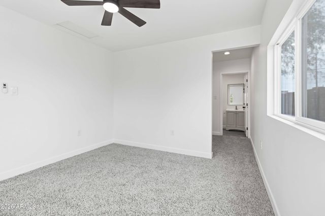 3001 W LOMA Lane, Phoenix, AZ 85051