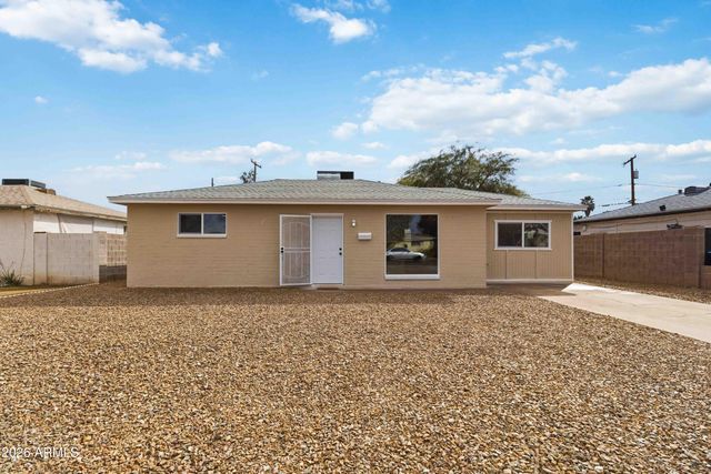 3001 W LOMA Lane, Phoenix, AZ 85051