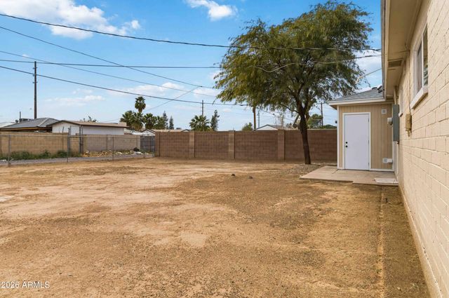 3001 W LOMA Lane, Phoenix, AZ 85051
