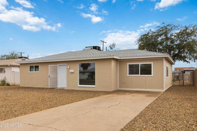 3001 W LOMA Lane, Phoenix, AZ 85051