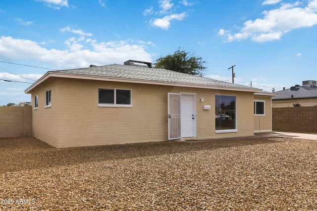 3001 W LOMA Lane, Phoenix, AZ 85051