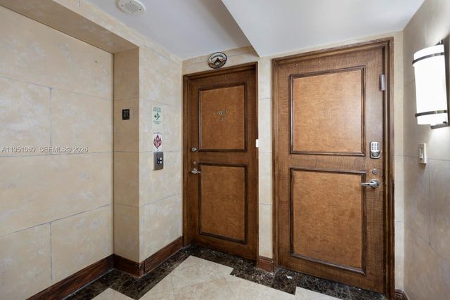 5900 Collins Ave 2105, Miami Beach, FL 33140