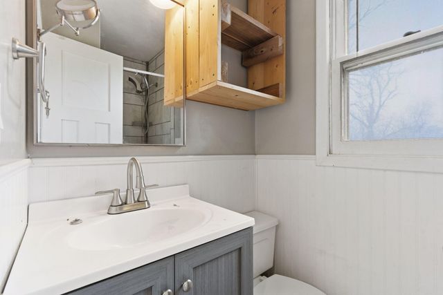 2131 N Johnston Avenue, Springfield, MO 65803