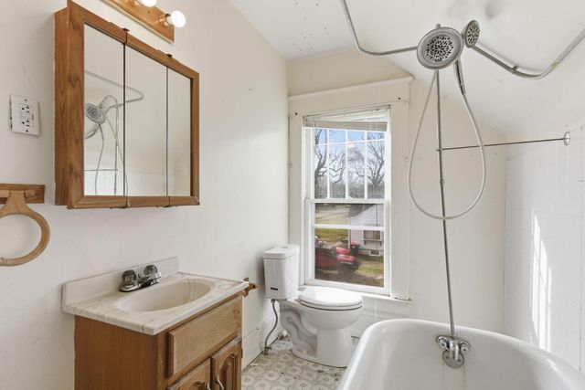 2131 N Johnston Avenue, Springfield, MO 65803