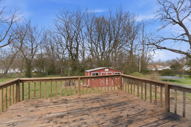 2131 N Johnston Avenue, Springfield, MO 65803