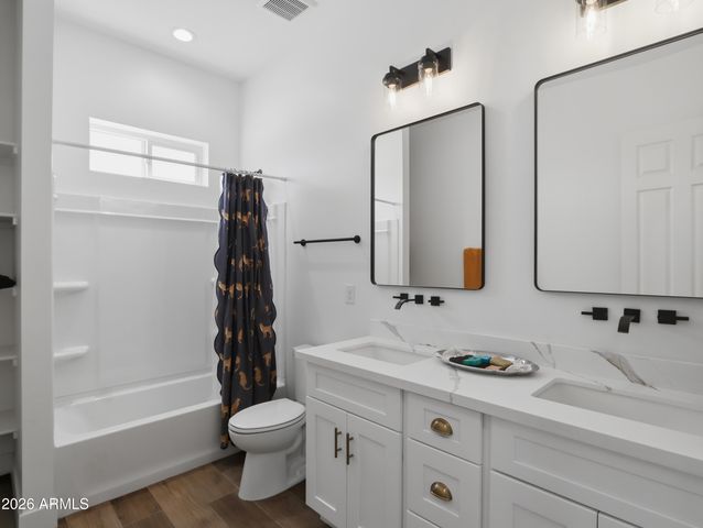 17587 W Dale Lane, Surprise, AZ 85387