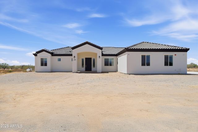 17587 W Dale Lane, Surprise, AZ 85387
